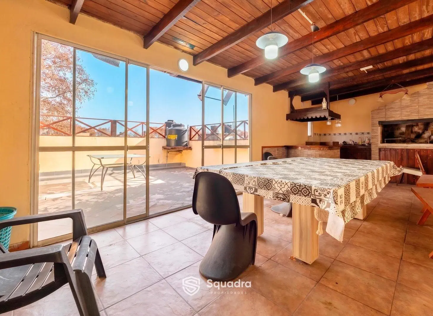 VENTA | PERMUTA - Ph de 2 dormitorios, y terraza con quincho - Barrio Matheu, Rosario. 2