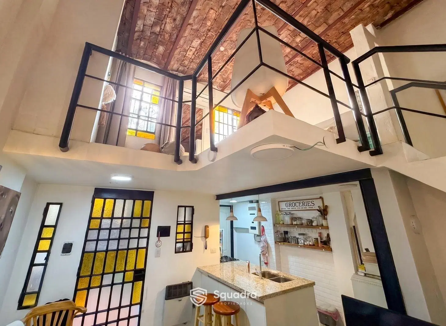 ALQUILER - Departamento interno tipo dúplex 1 dormitorio - Centro, Rosario. 2