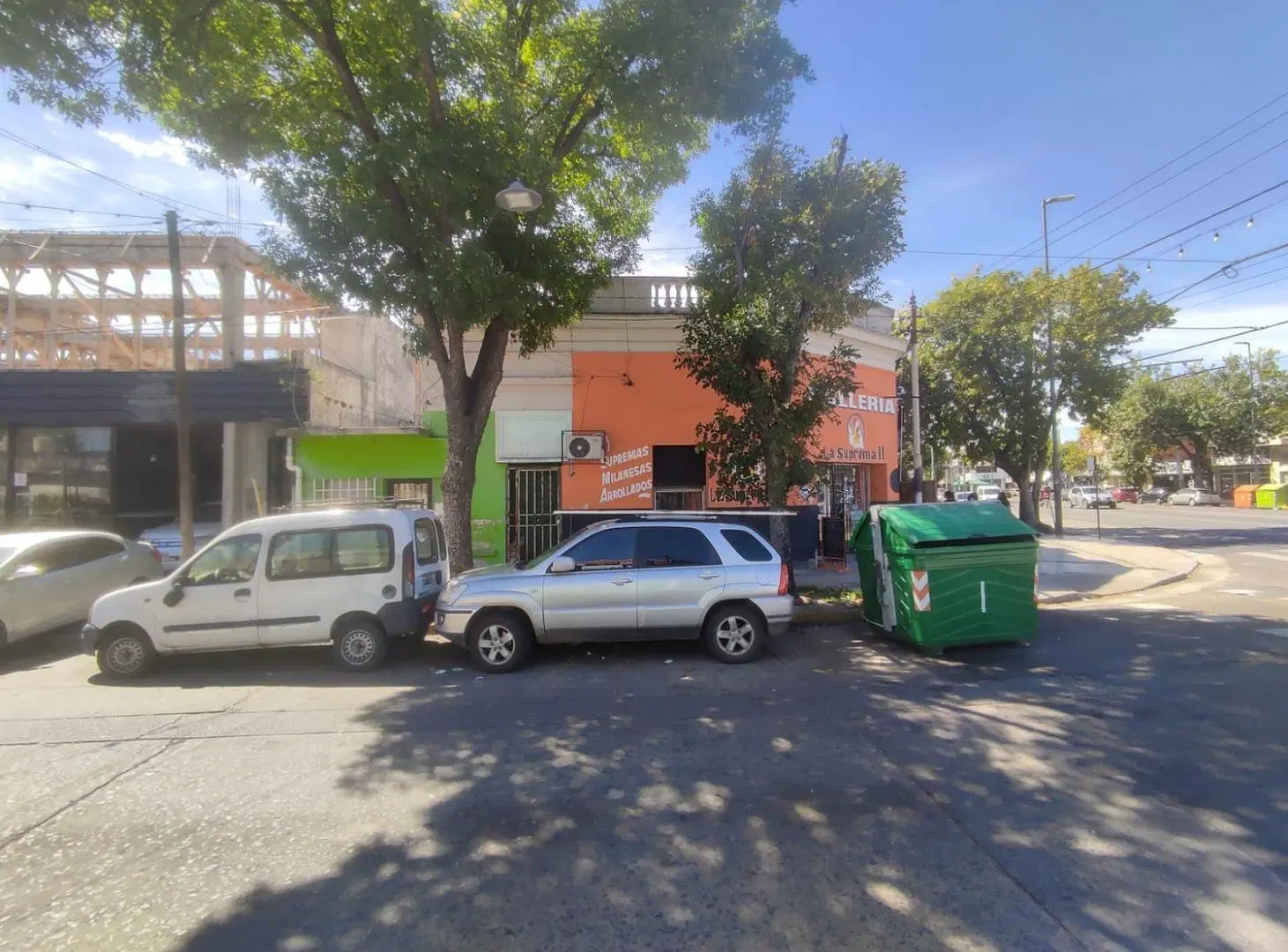 VENTA | PERMUTA - Locales comerciales en esquina - Barrio Azcuénaga, Rosario. 2