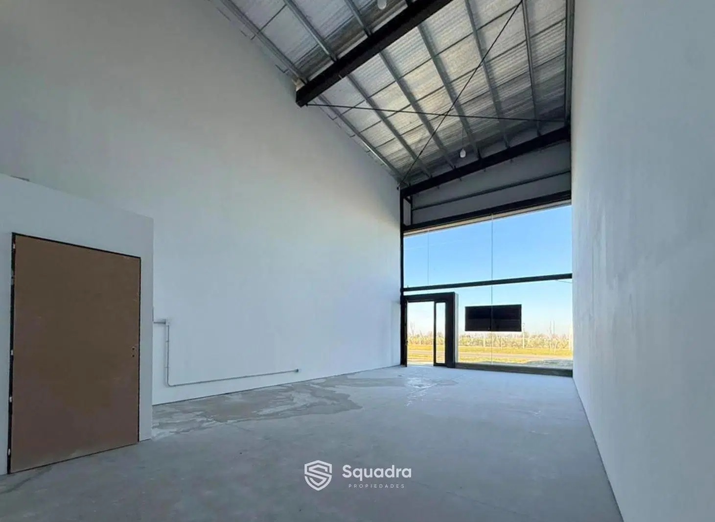 ALQUILER - Local comercial en esquina de 75 m². por Av. Fuerza Aérea - Barrio Don Mateo, Funes. 5