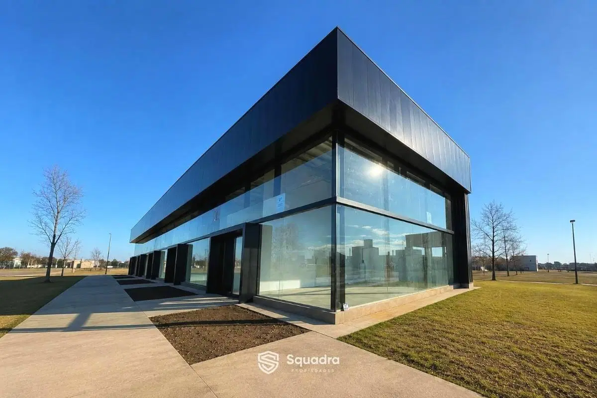 ALQUILER - Locales comerciales de 75 m² por Av. Fuerza Aérea - Barrio Don Mateo, Funes. 1
