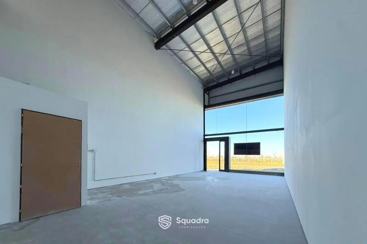 ALQUILER - Locales comerciales de 75 m² por Av. Fuerza Aérea - Barrio Don Mateo, Funes. 5