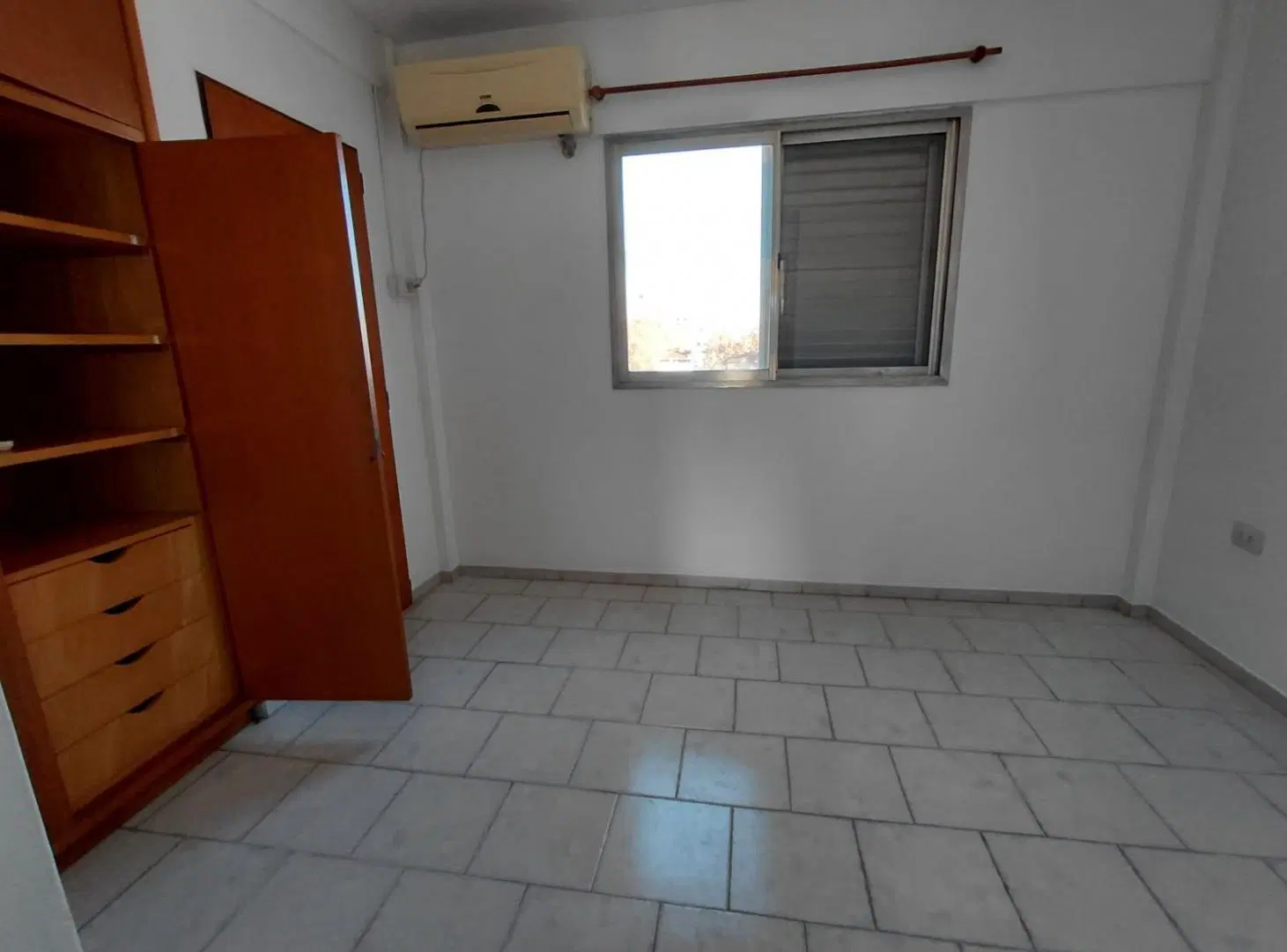 ALQUILER - Depto de 1 dormitorio, Lourdes, Rosario 3