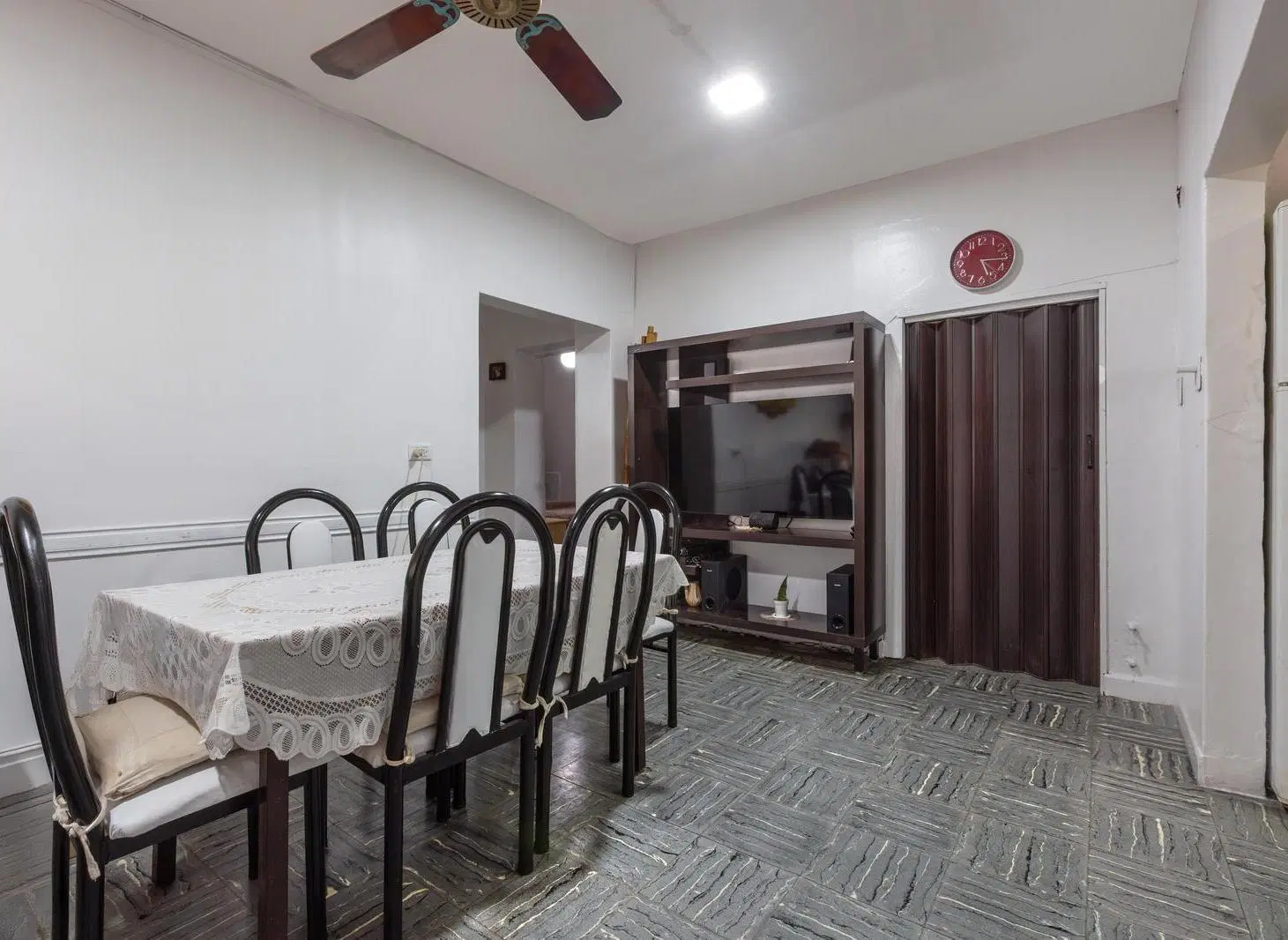 VENTA | PERMUTA - Casa 2 dormitorios, con cochera - Barrio Bella Vista, Rosario. 4
