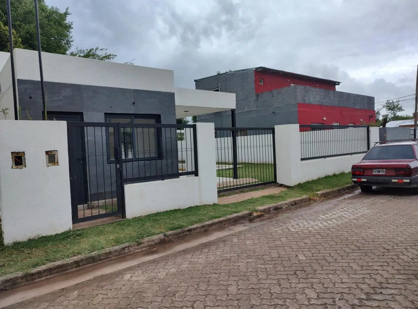 VENTA | PERMUTA - Casa 2 dormitorios, piscina y cochera - Altos de Pellegrini, Roldán. 3