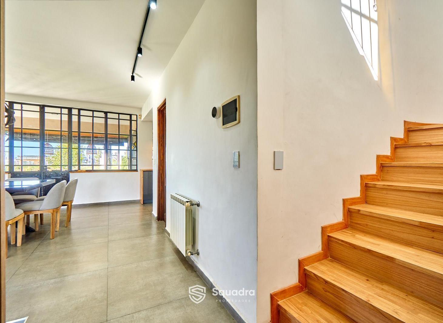 Foto de VENTA - Casa - Apto crédito - 3 dormitorios con vista al lago - Tierra, imagen 1