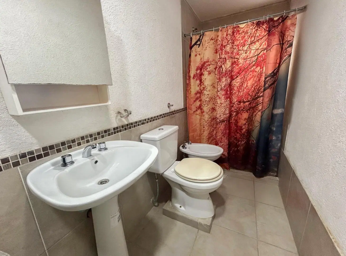 VENTA | PERMUTA - Departamento en PB con patio - Barrio Luis Agote, Rosario. 4