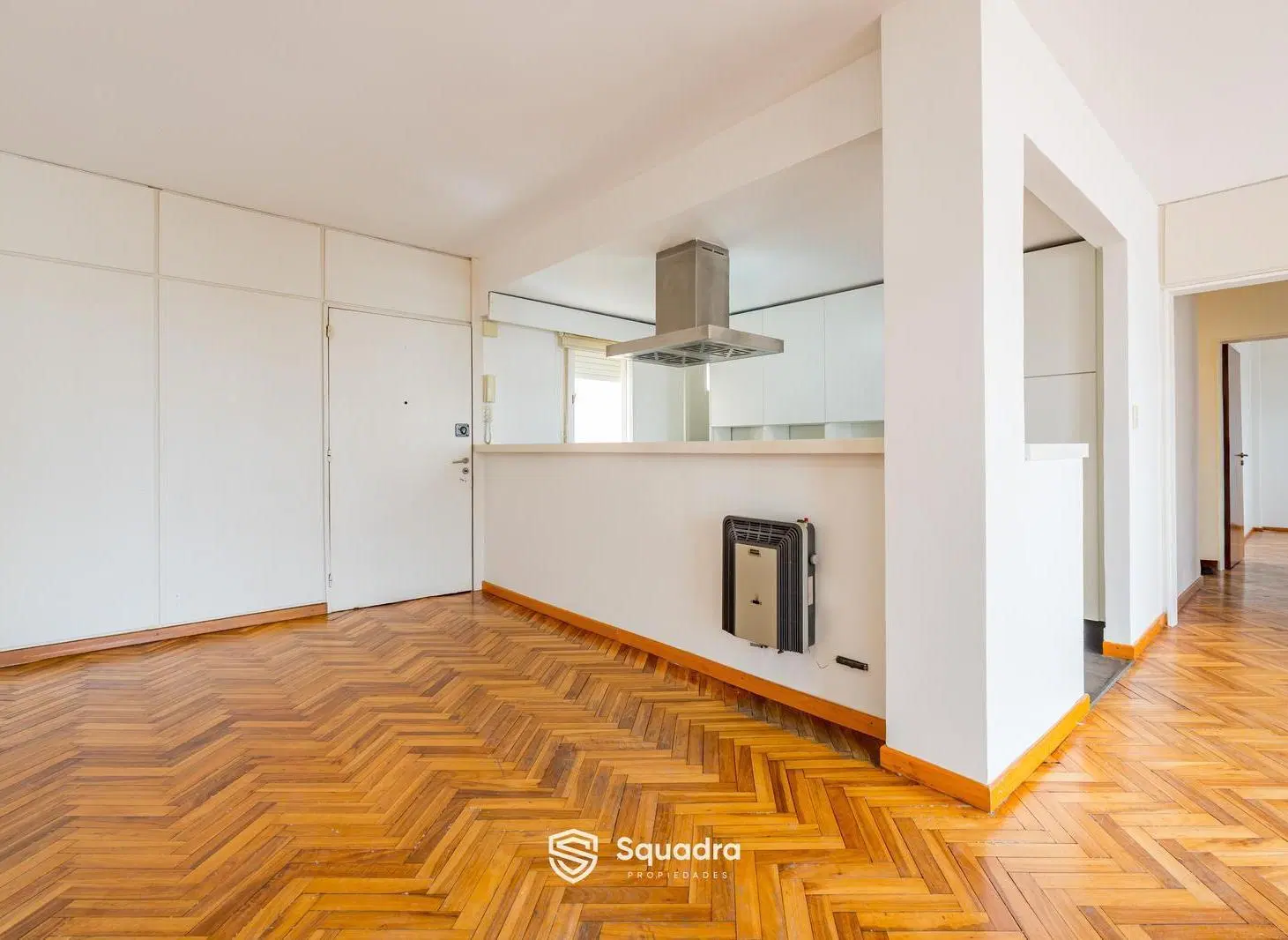 VENTA / PERMUTA - Departamento de 3 dormitorios con cochera, Rosario Centro. 2