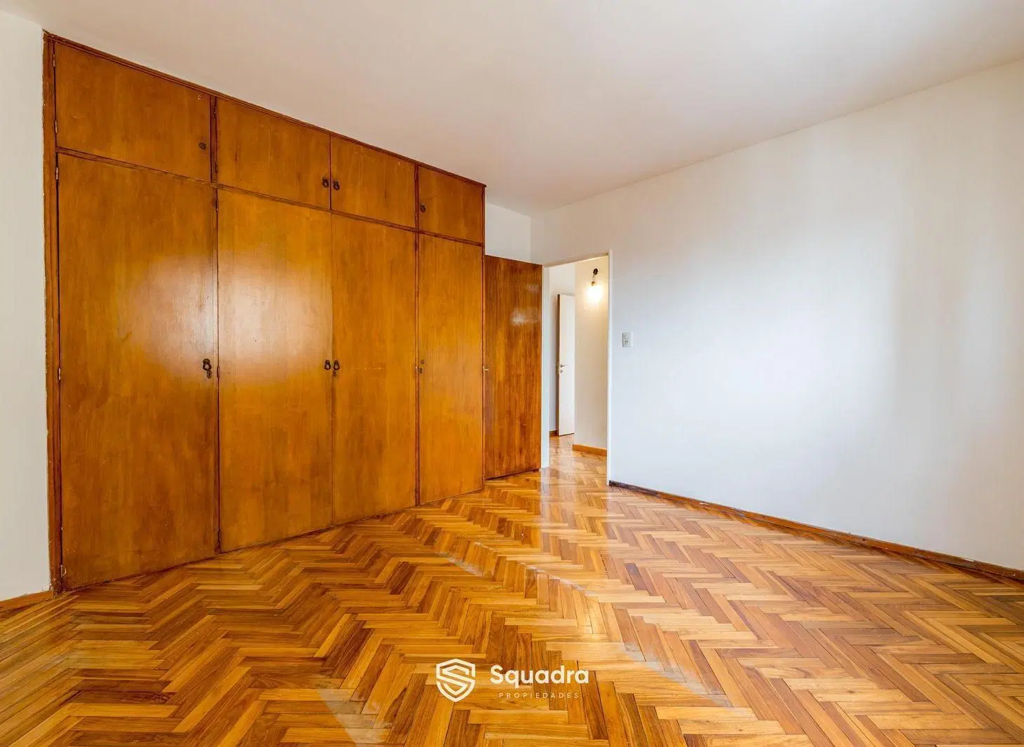 VENTA / PERMUTA - Departamento de 3 dormitorios con cochera, Rosario Centro. 1
