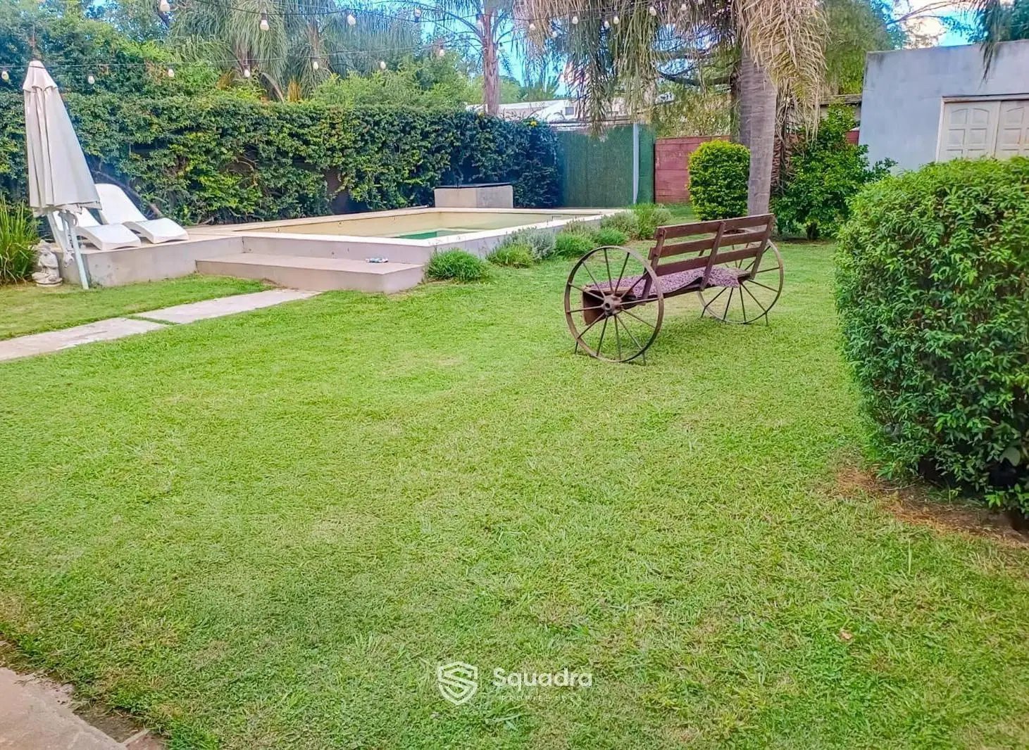 VENTA | PERMUTA - Casa 3 dormitorios con posibilidad de 4, piscina y jardín. Funes Norte - APTA CRÉD 8