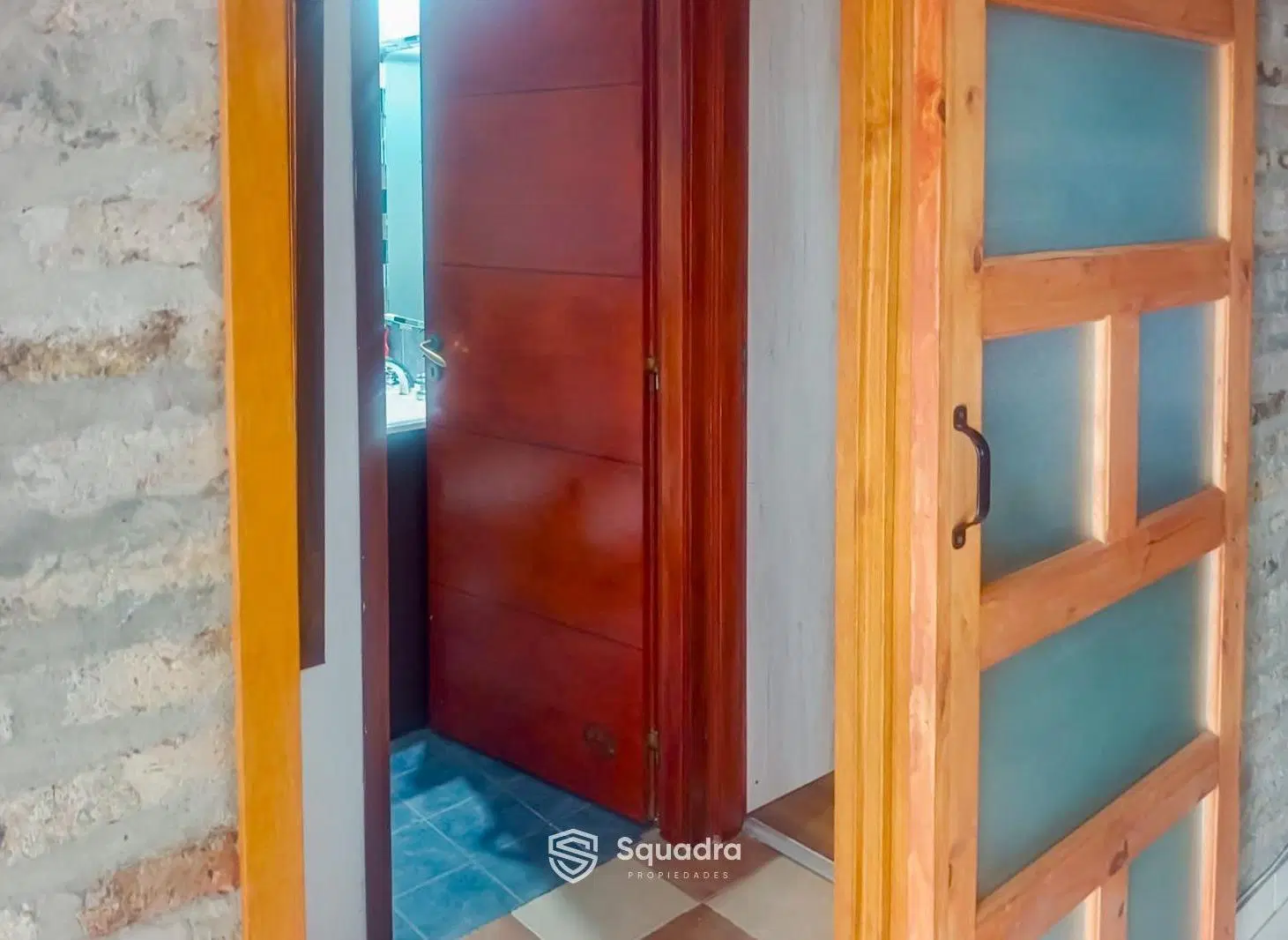 VENTA | PERMUTA - Casa 3 dormitorios con posibilidad de 4, piscina y jardín. Funes Norte - APTA CRÉD 4