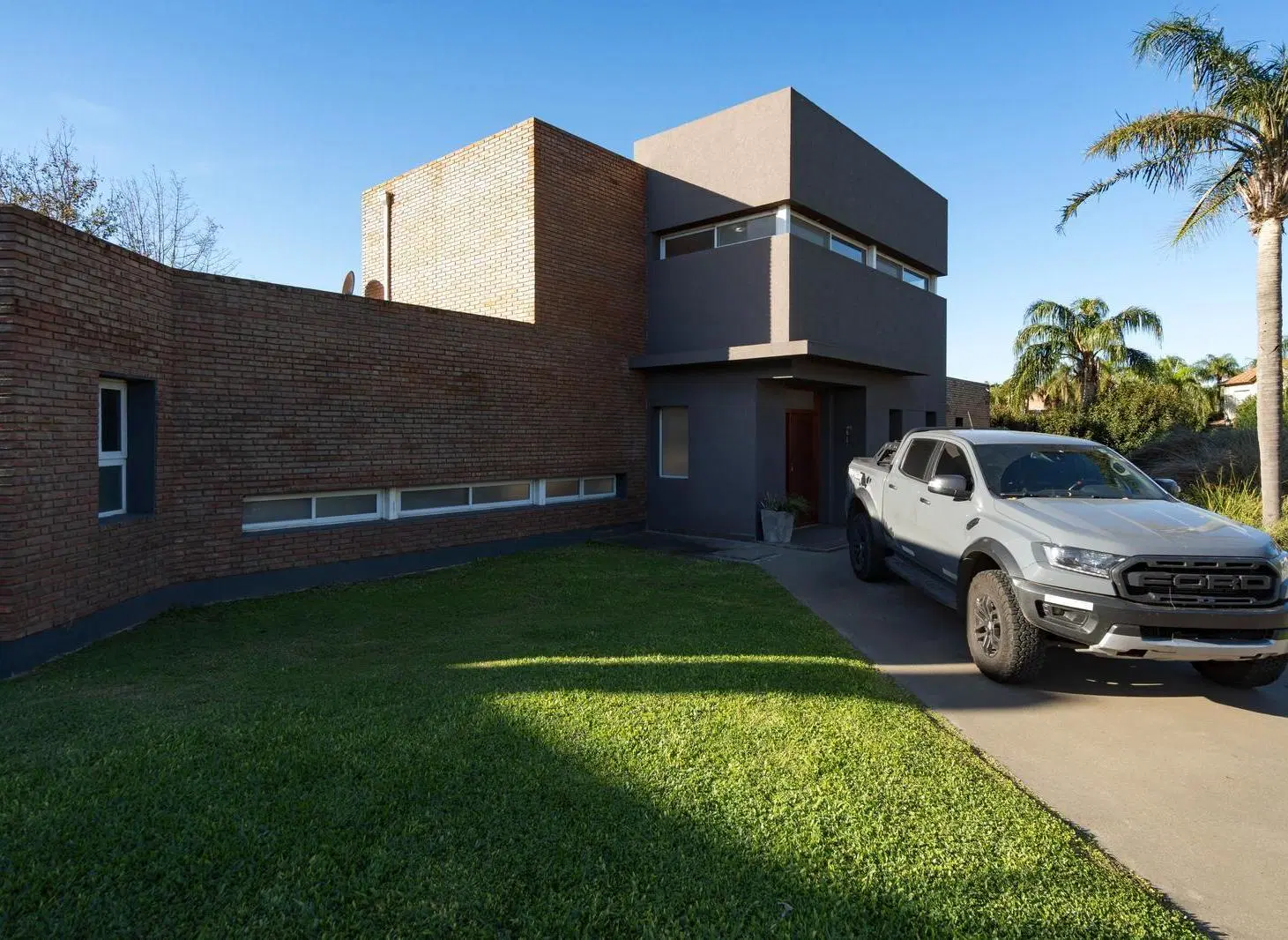 VENTA/PERMUTA Casa 3 Dormitorios Y pileta - Funes Hills Cadaques 1