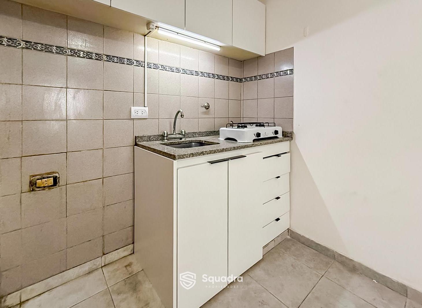 Foto de VENTA - Departamento de 1 dormitorio en planta baja, con patio exclusivo - Barrio Abasto, Rosario., imagen 1