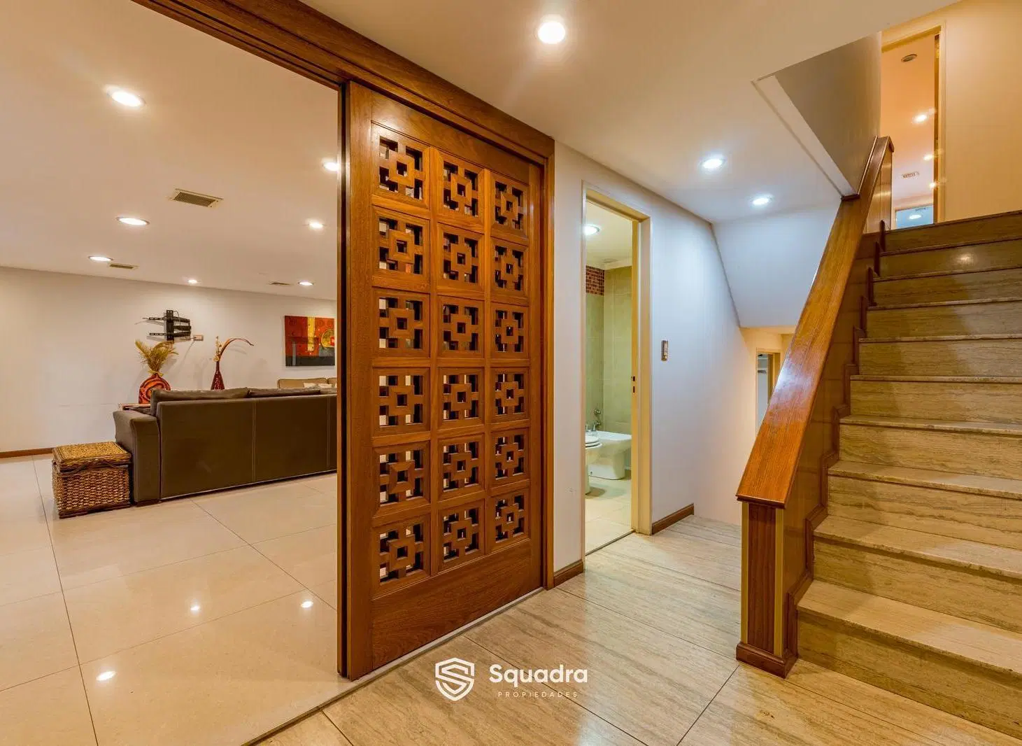 VENTA | PERMUTA - Casa de 3 dormis, comodín, y cochera doble. Arroyito, Rosario - APTO CRÉDITO. 4