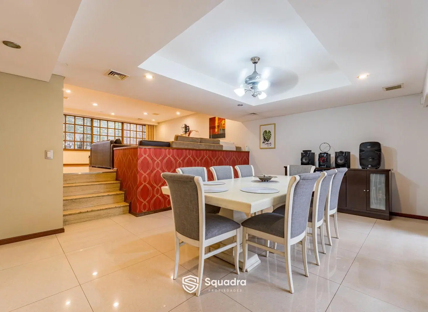 VENTA | PERMUTA - Casa de 3 dormis, comodín, y cochera doble. Arroyito, Rosario - APTO CRÉDITO. 1