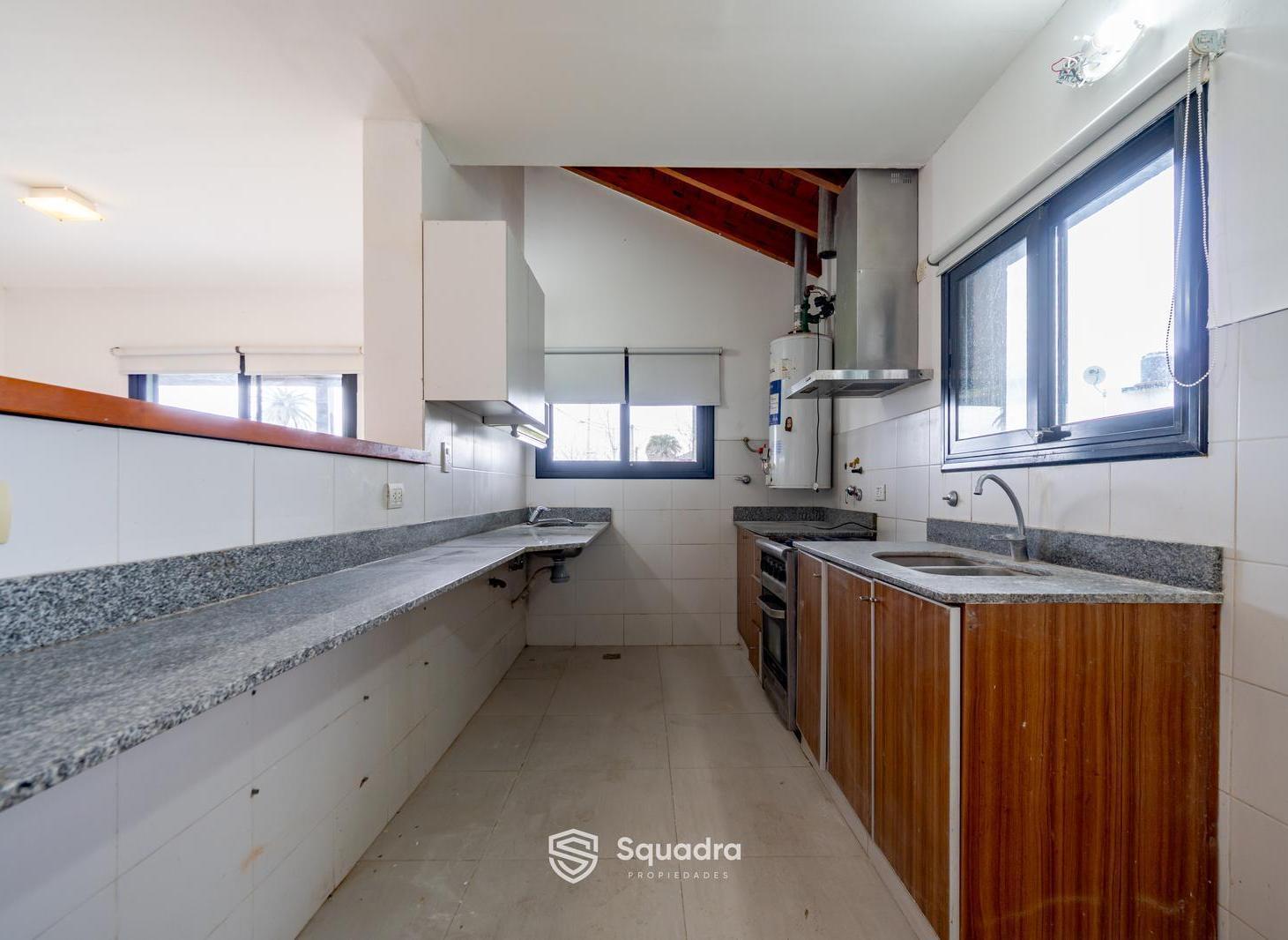 Foto de VENTA - Casa a estrenar con piscina y jardin - Barrio Tierra de Sueños, imagen 3