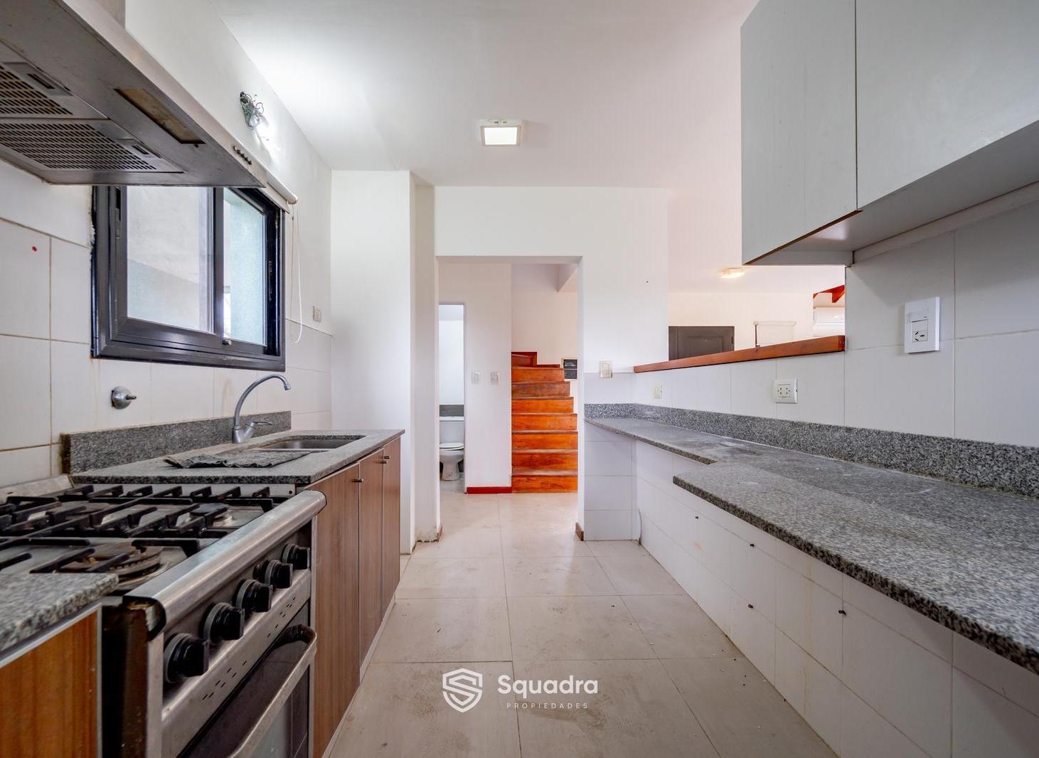 Foto de VENTA - Casa a estrenar con piscina y jardin - Barrio Tierra de Sueños, imagen 2