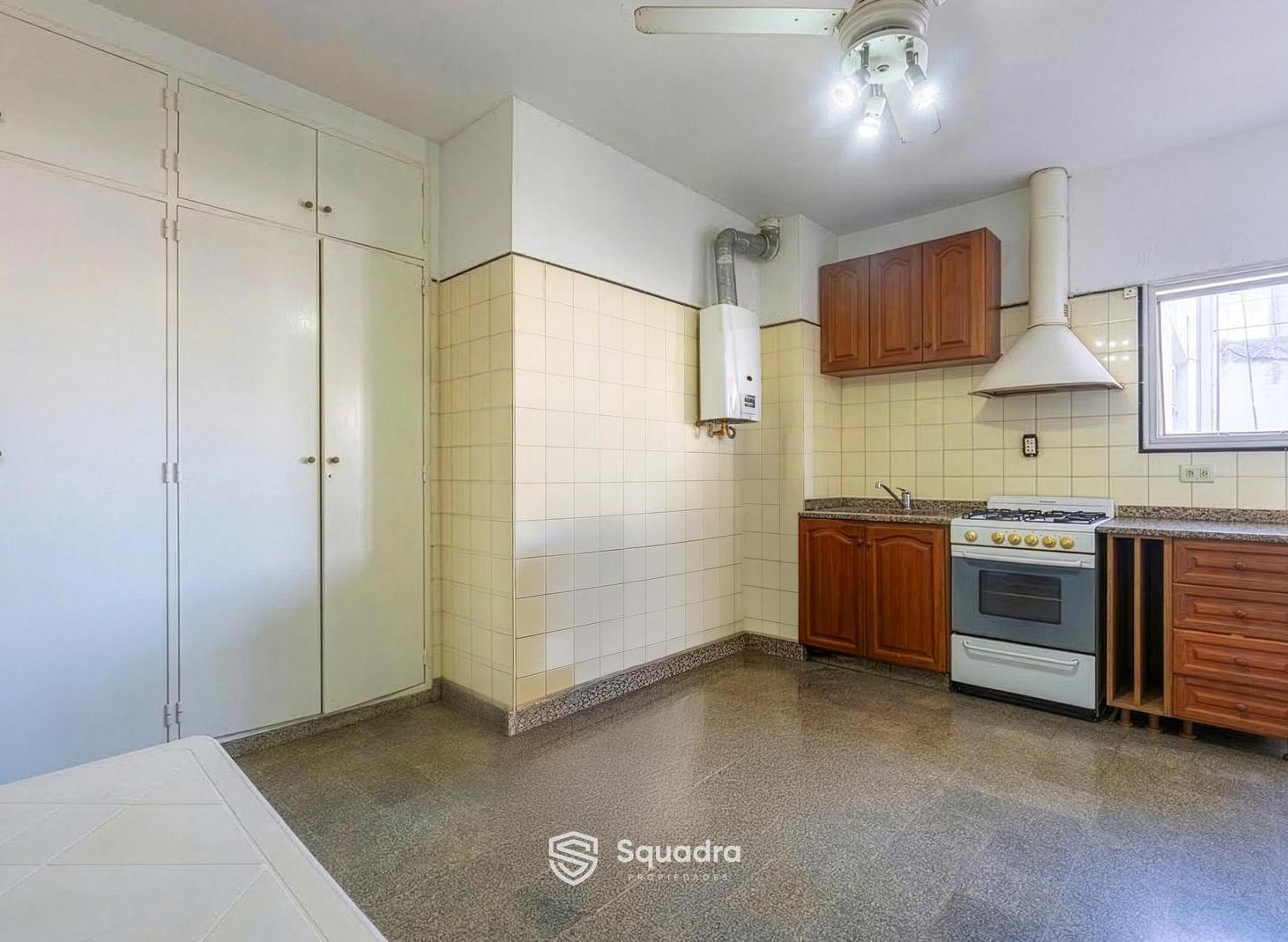 Foto de VENTA | PERMUTA - Departamento 2 dormitorios con balcón cerrado, imagen 1