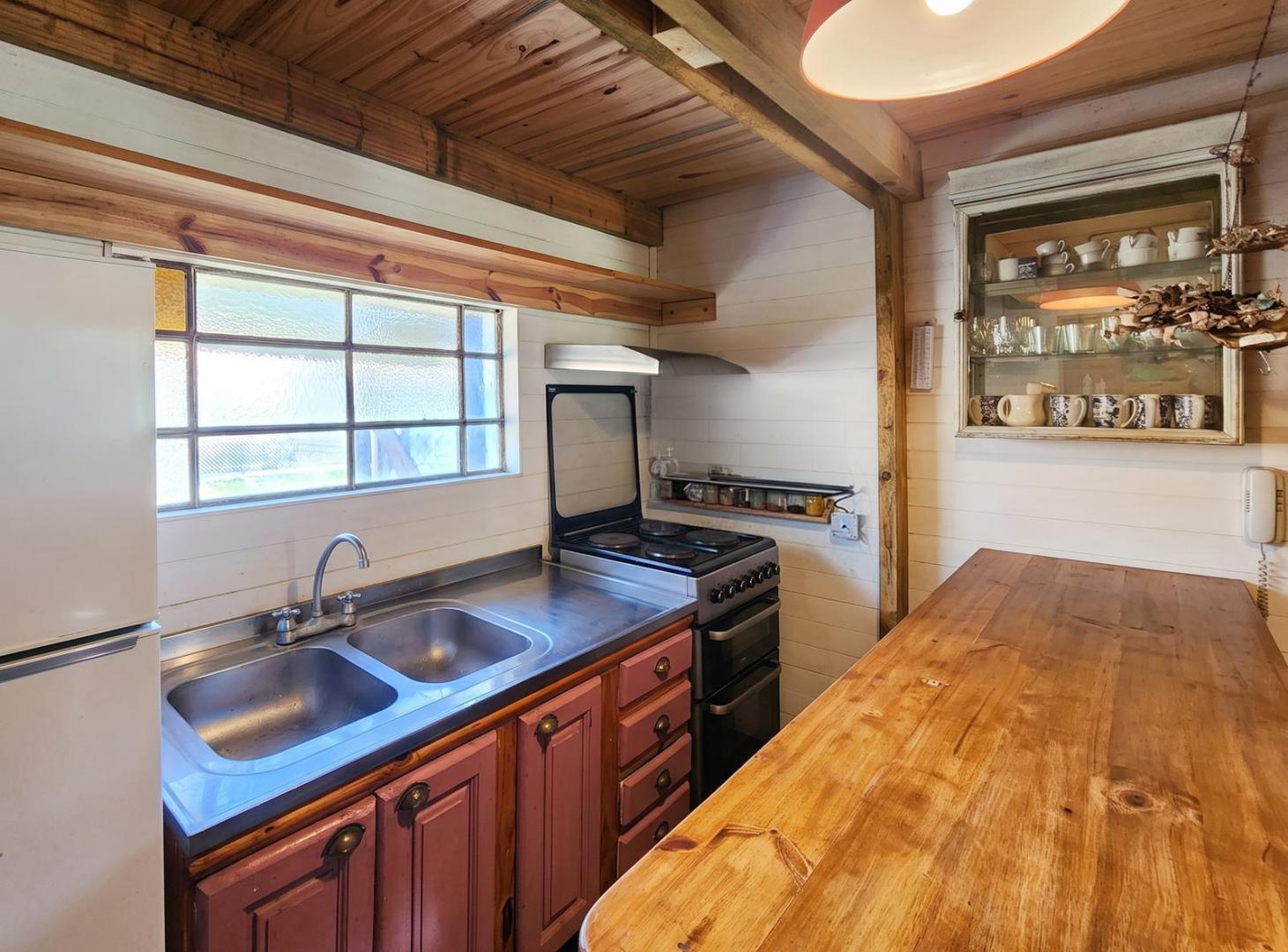 Foto de VENTA | PERMUTA - Complejo de cabañas con vivienda familiar, pileta y, imagen 2