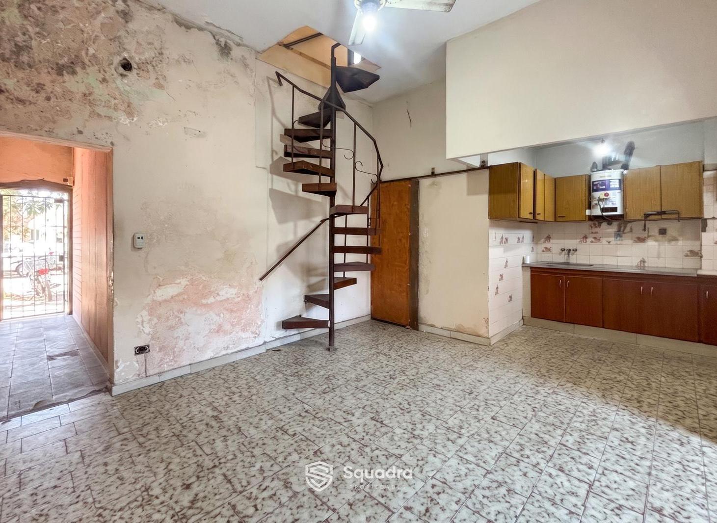 Foto de VENTA - Casa 1 Dormitorio con local comercial - Barrio Belgrano, imagen 1