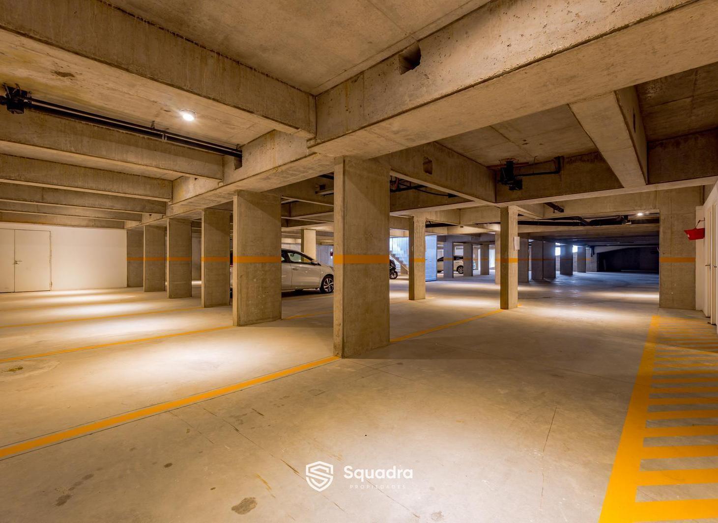 Foto de VENTA - Cochera cubierta de 12 m2 - Barrio Republica de la Sexta, imagen 3