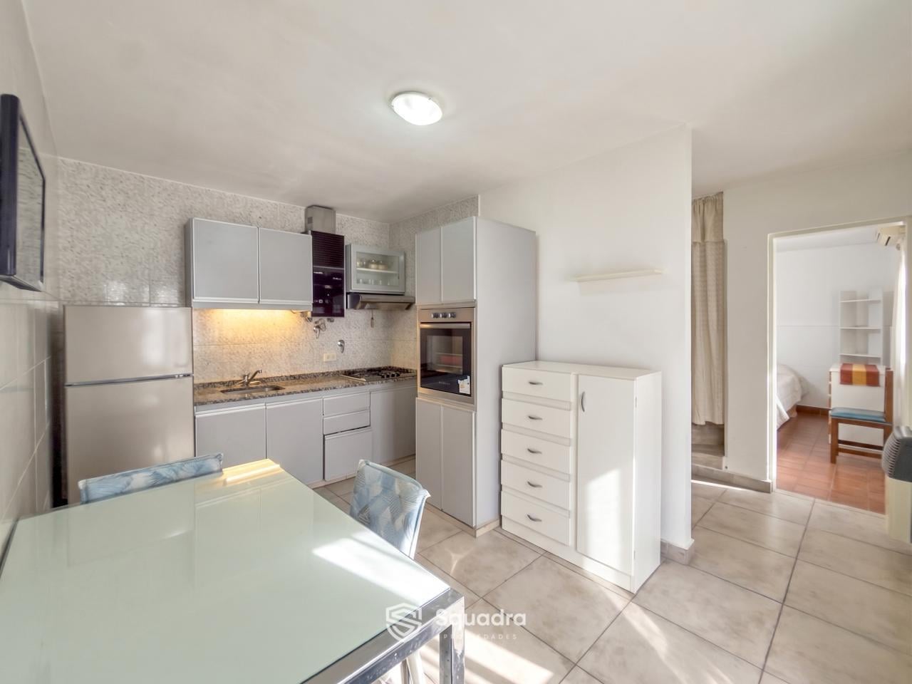 Foto de VENTA - Casa de pasillo 2 dormitorios, con patio, y terraza, imagen 1