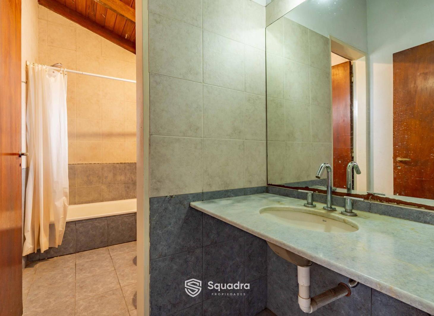 Foto de VENTA | PERMUTA - Casa de 3 dormitorios y comodín - Zona Centro, Funes, imagen 1