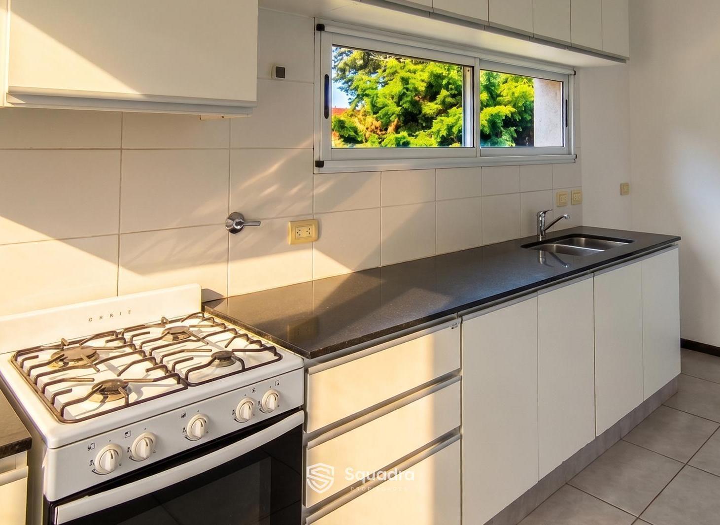 Foto de VENTA | PERMUTA - Casa de 3 dormitorios - Barrio privado Pueblo Esther, imagen 2
