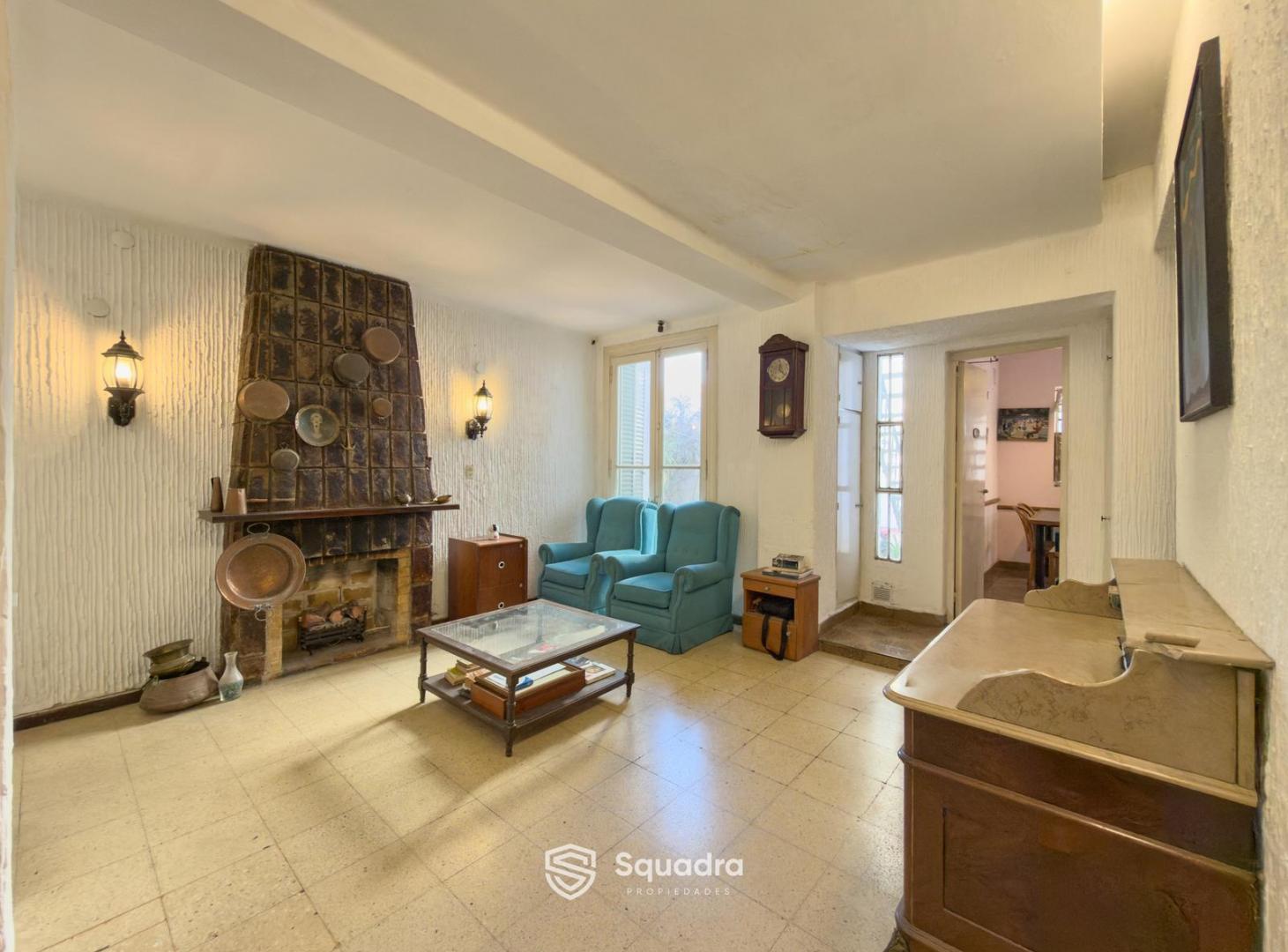 Foto de VENTA | PERMUTA - Casa 4 dormitorios cochera, patio y balcón, imagen 1