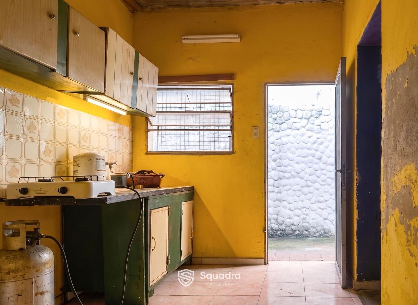 Foto de VENTA - Casa en la esquina de tres dormitorios, con patio - Zona Norte, imagen 2