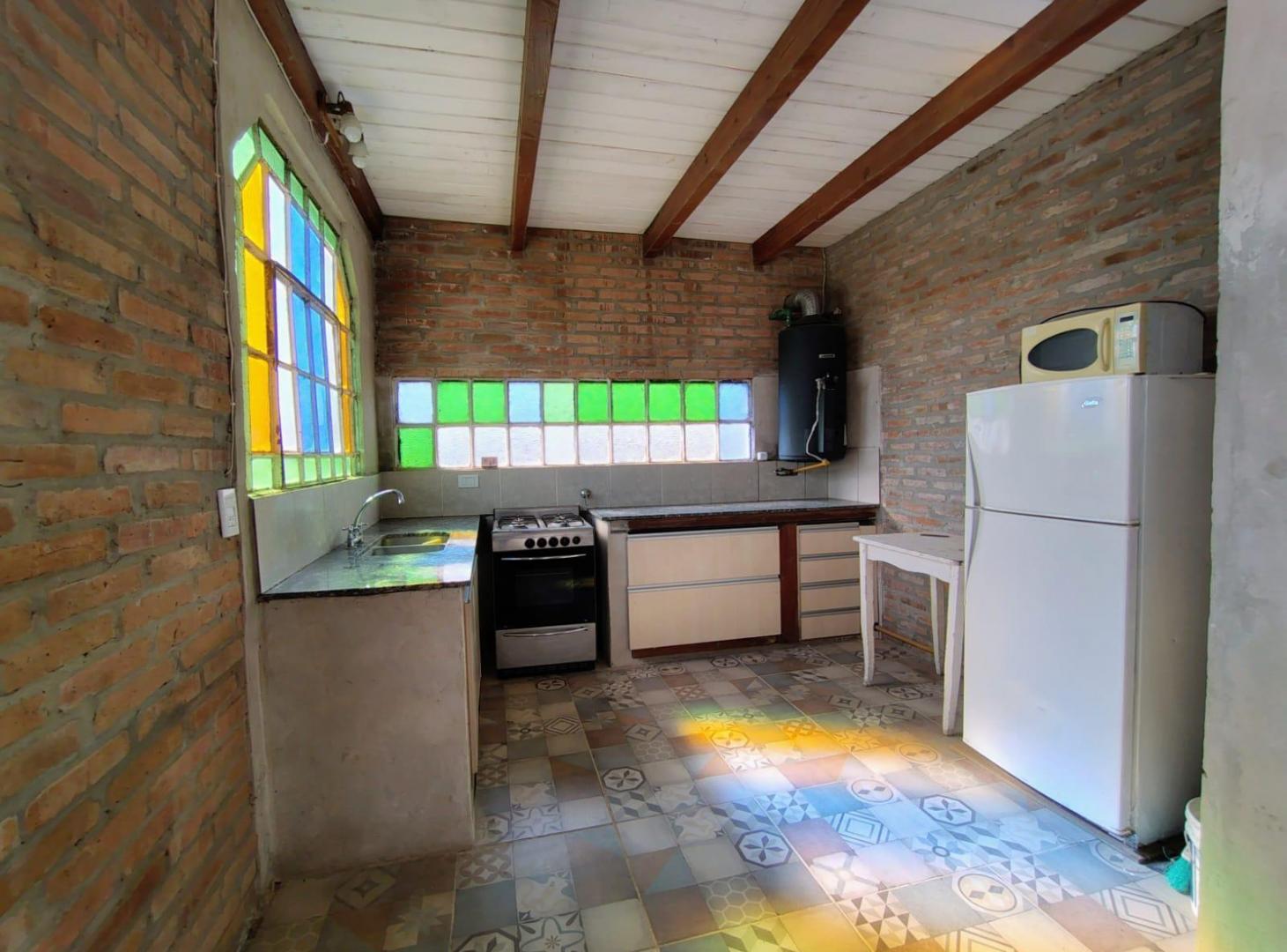 Foto de VENTA | PERMUTA - Casa 2 dormitorios comodín/playroom - Barrio Pucará, imagen 2