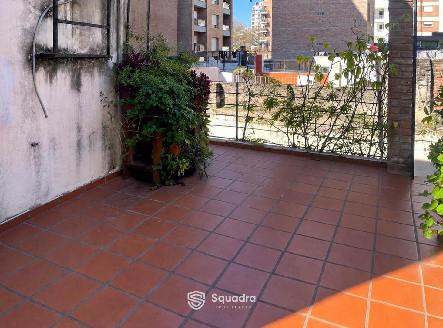Foto de VENTA | PERMUTA - PH pasillo 2 dormitorios - Barrio Martin, Rosario., imagen 3