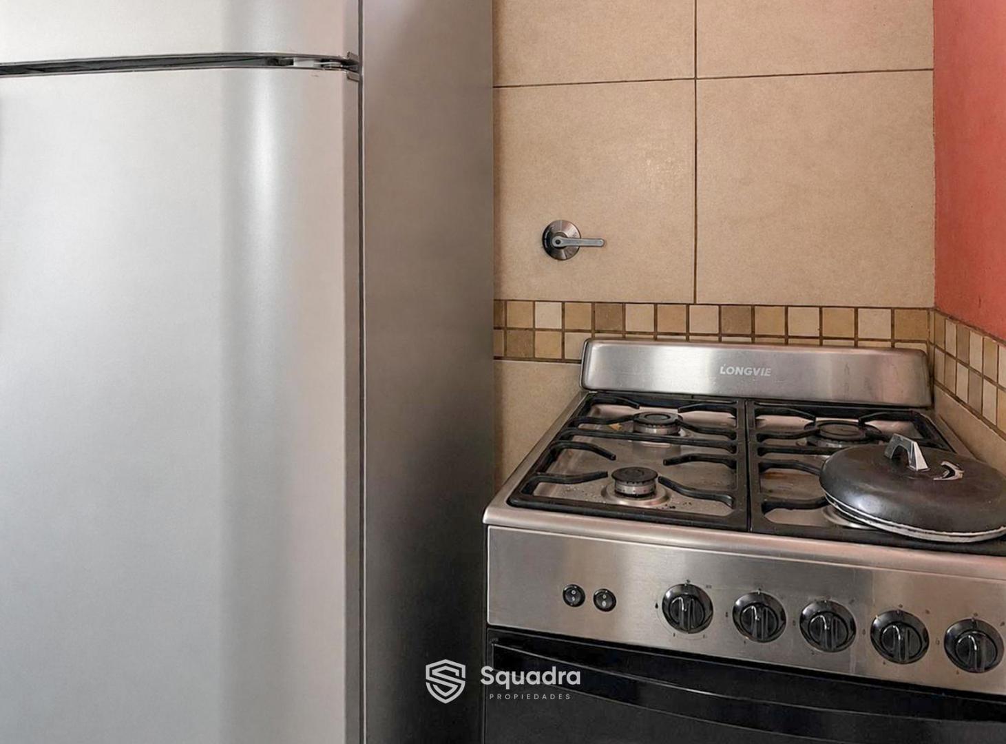 Foto de VENTA | PERMUTA - PH pasillo 2 dormitorios - Barrio Martin, Rosario., imagen 1