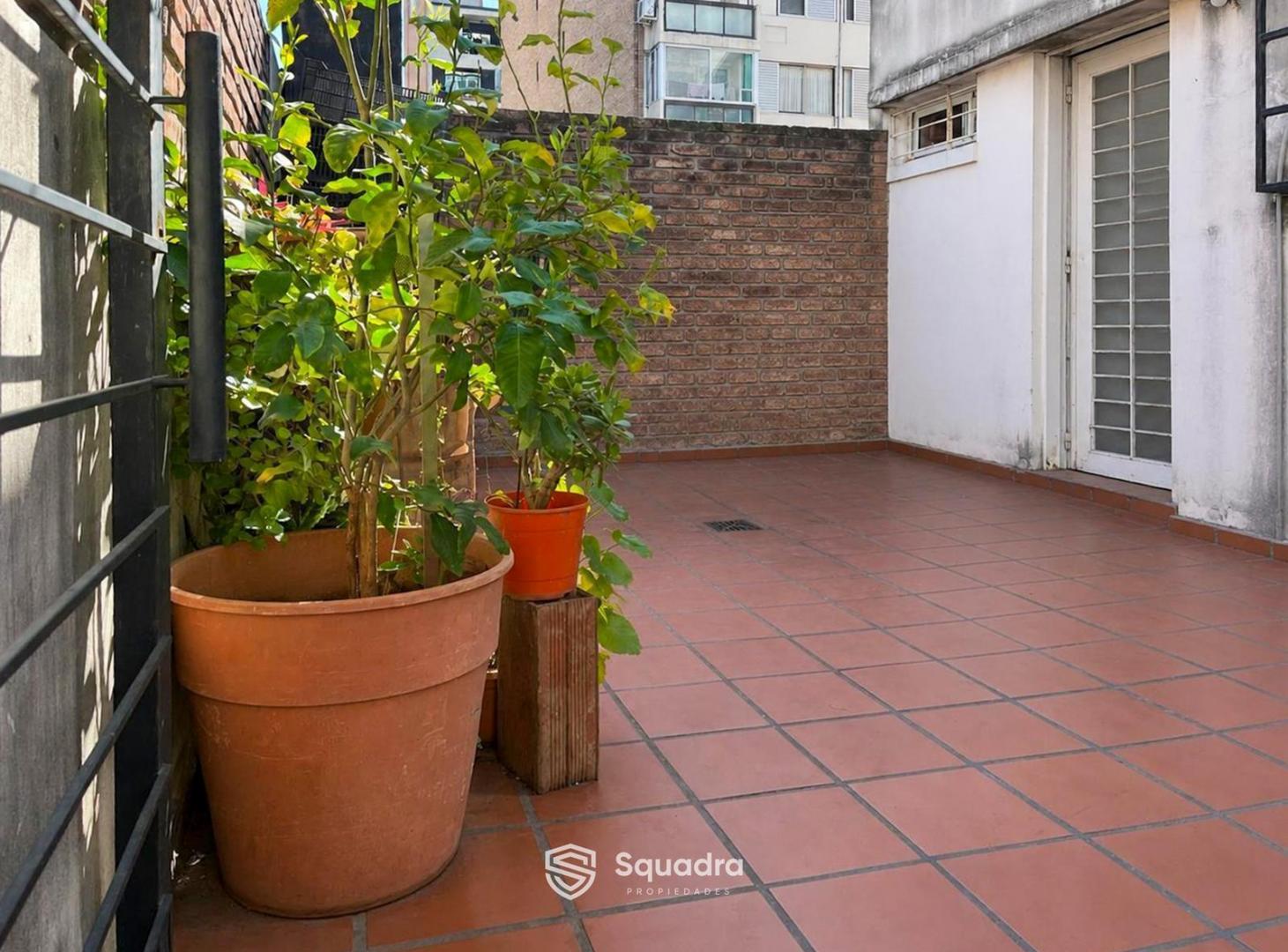 Foto de VENTA | PERMUTA - PH pasillo 2 dormitorios - Barrio Martin, Rosario., imagen 2