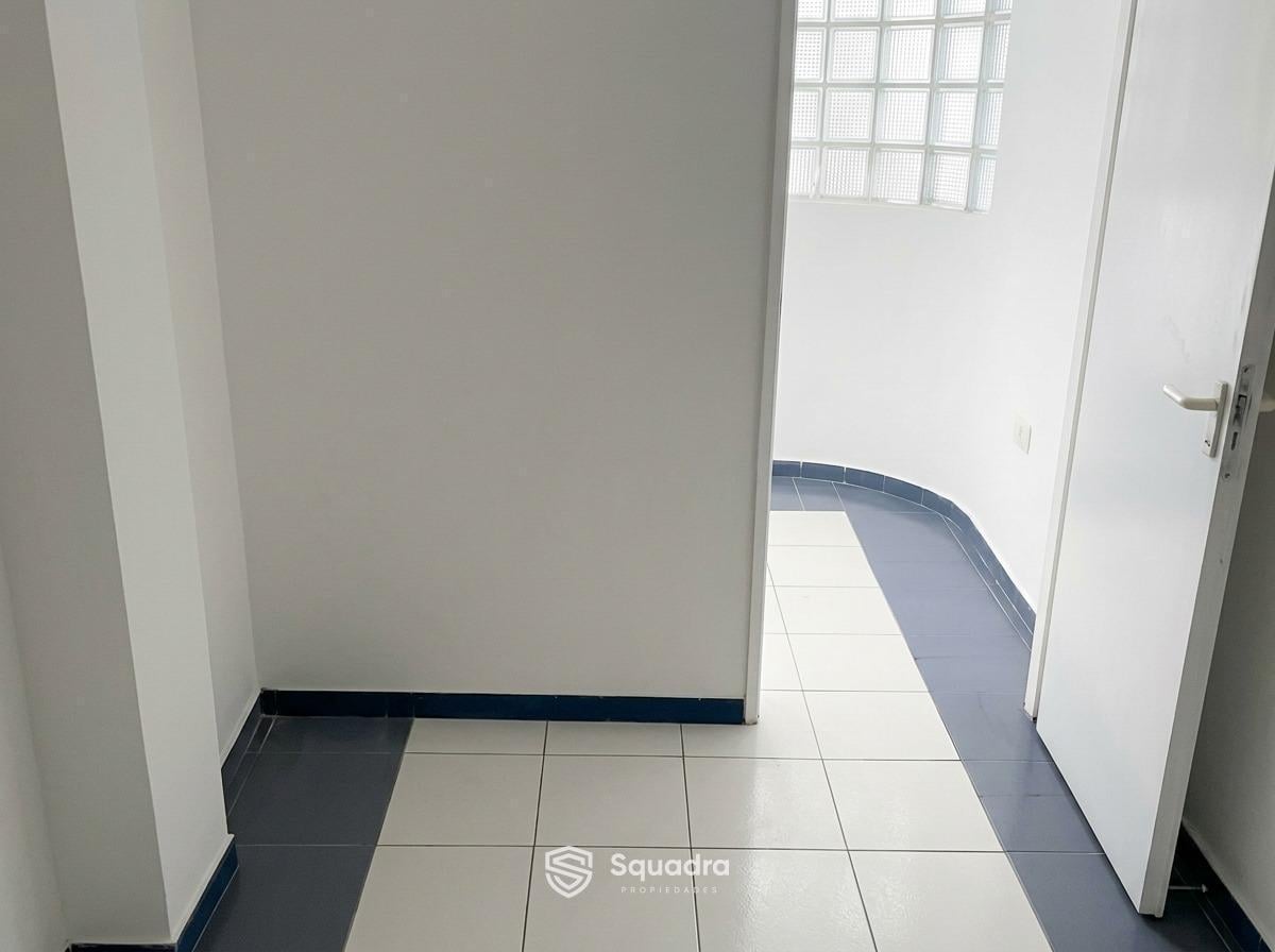 Foto de VENTA - Oficina o consultorio ubicado en PB - Barrio Nuestra Sra de, imagen 5