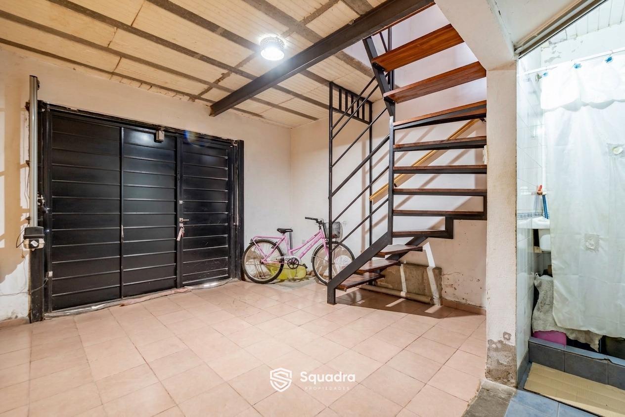Foto de VENTA | PERMUTA - Casa de 2 dormitorios, jardín, piscina y local, imagen 5
