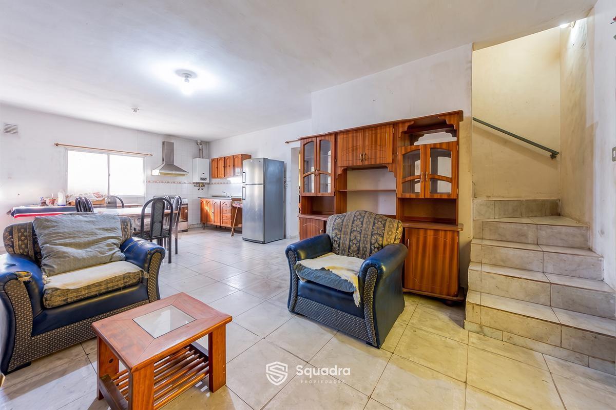 Foto de VENTA | PERMUTA - Casa 3 Dormitorios con patio, terraza y cochera, imagen 4