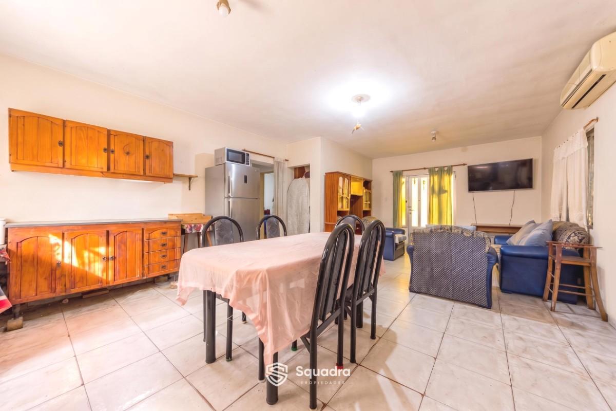 Foto de VENTA | PERMUTA - Casa 3 Dormitorios con patio, terraza y cochera, imagen 1