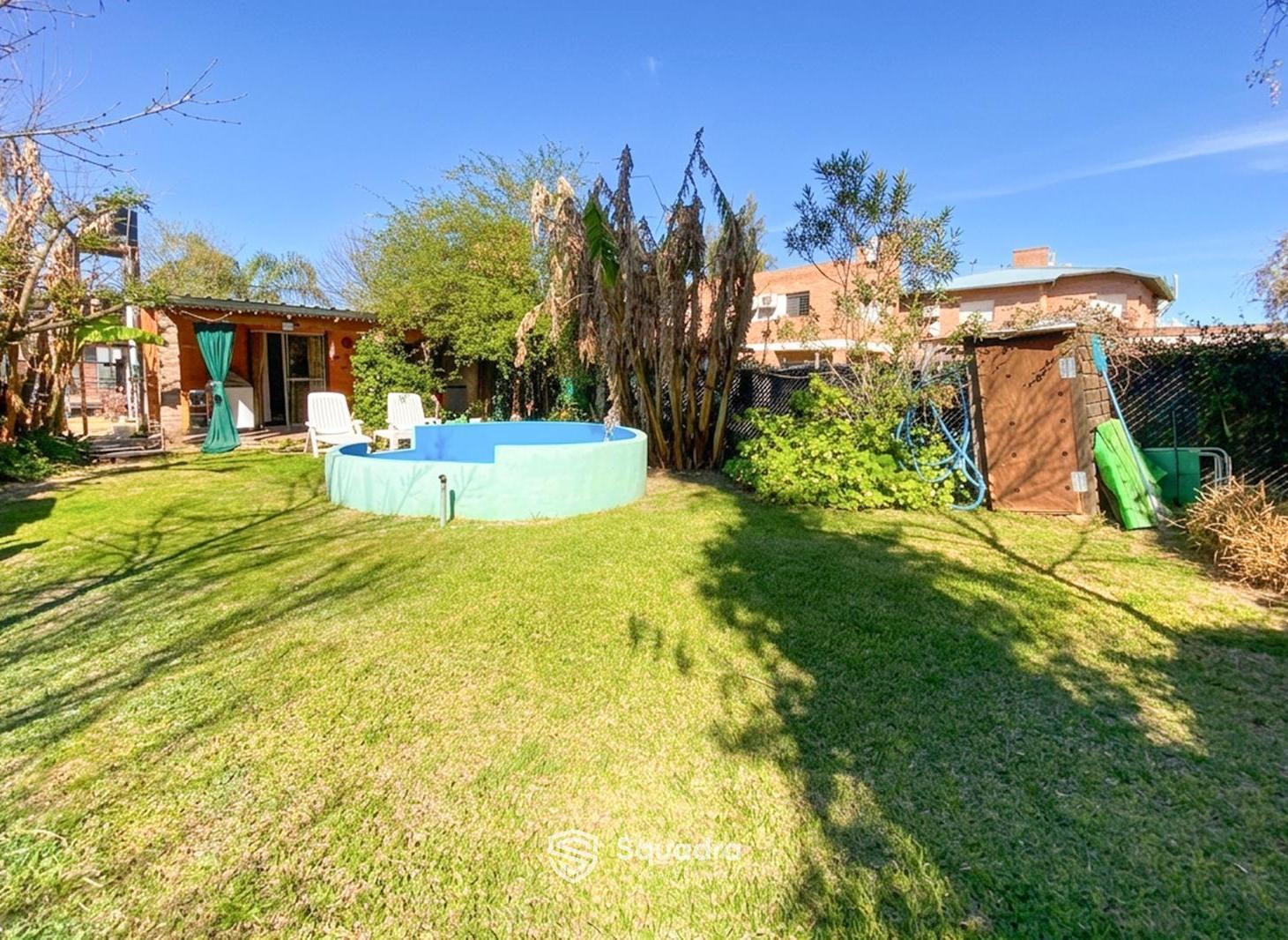Foto de VENTA - Casa de 2 dormitorios, jardín patio y piscina - Barrio Los, imagen 1