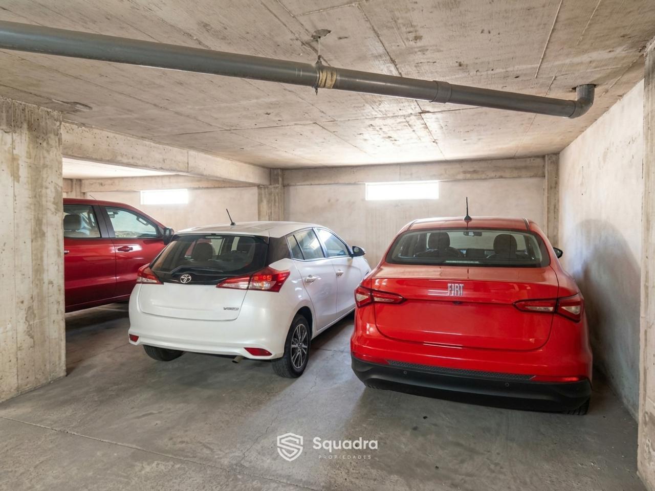 Foto de VENTA - Cochera en 1° piso con rampa de hormigón - Zona Centro, Rosario., imagen 1