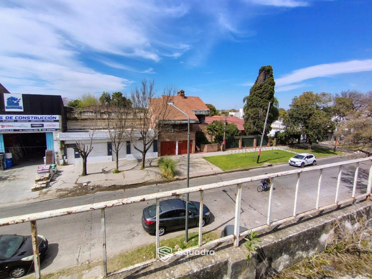 Foto de VENTA | PERMUTA - Galpón con amplio potencial para diferentes, imagen 1