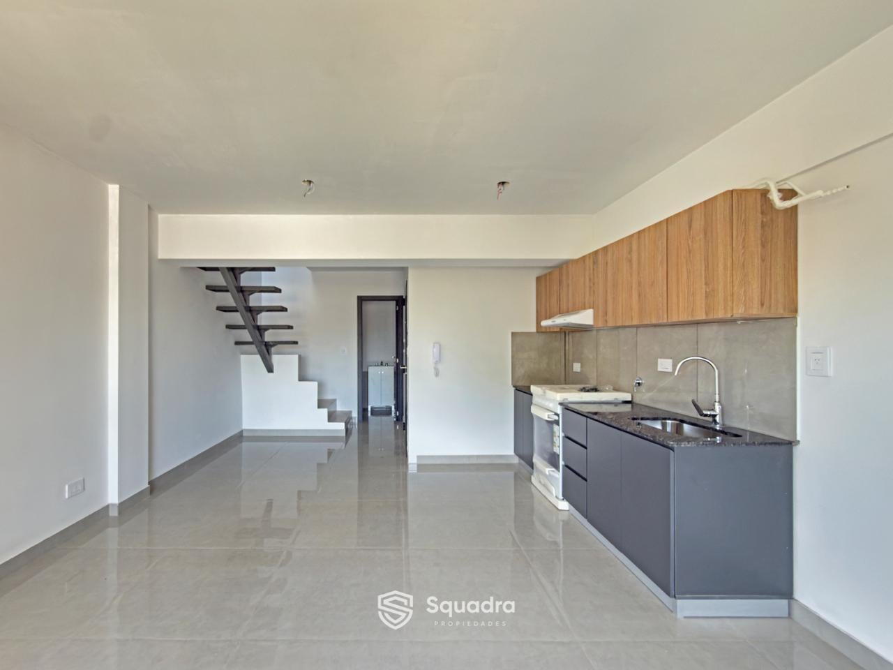 Foto de VENTA | FINANCIACIÓN - Dúplex de 1 dormitorio, 2 baños y balcón. A, imagen 3