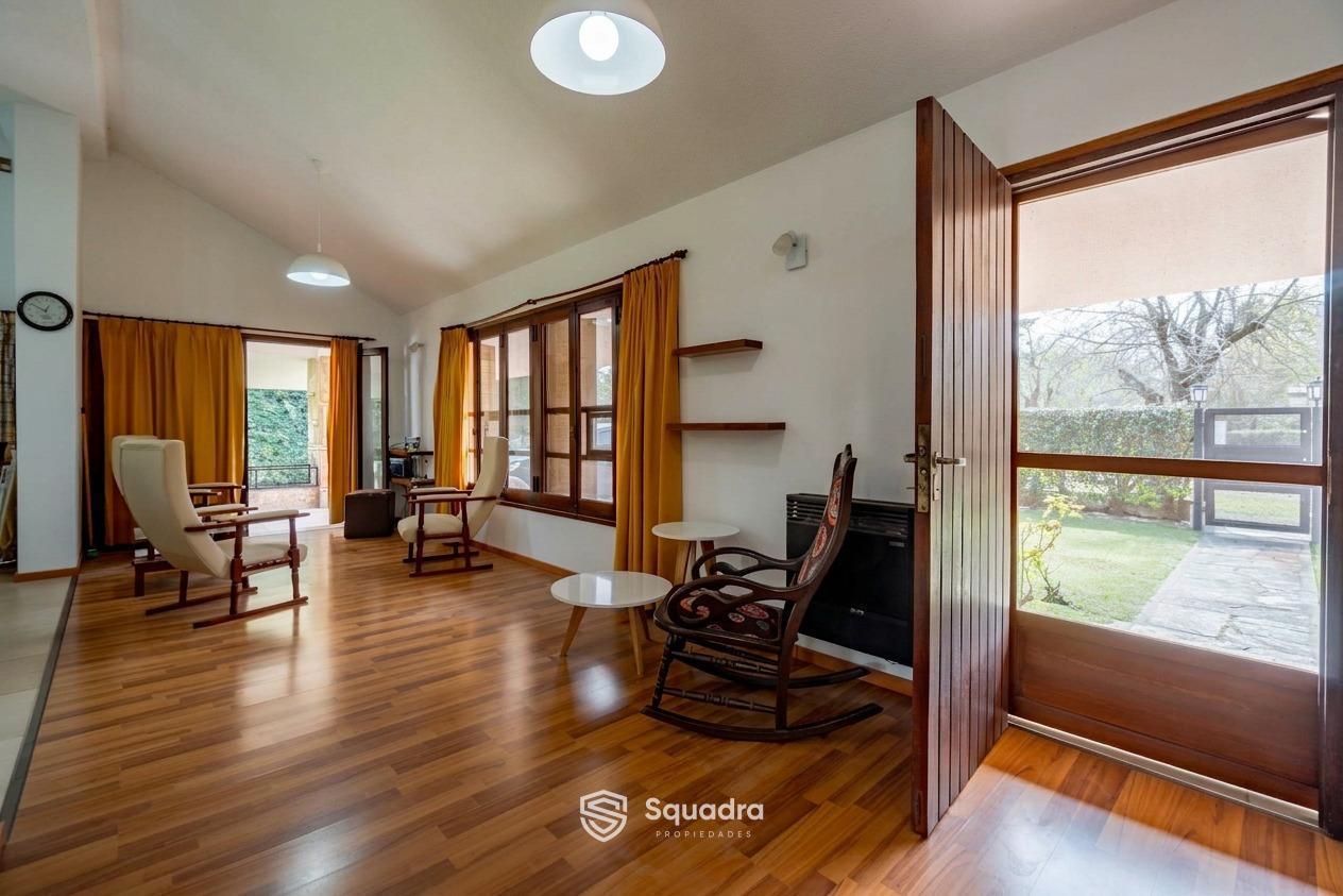 Foto de VENTA | PERMUTA - Casa de 2 dormitorios, jardín, piscina. Cotos de, imagen 4
