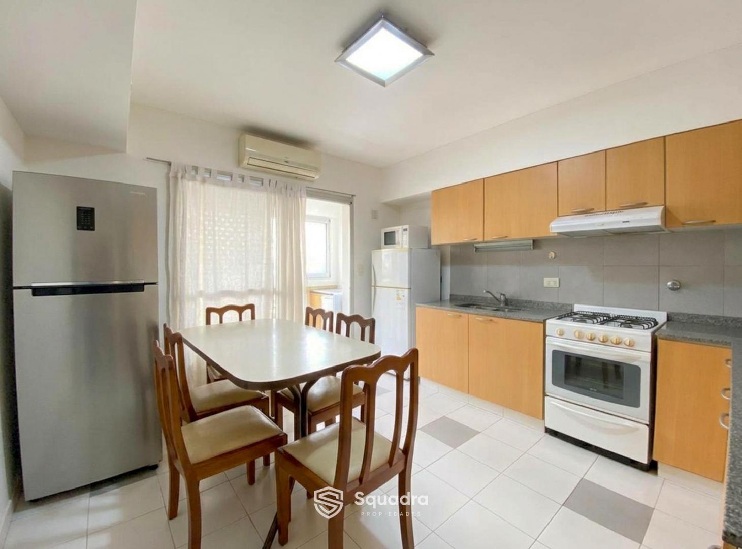 Foto de VENTA - Departamento 2 dormitorios, balcón terraza y cochera - Parque, imagen 2