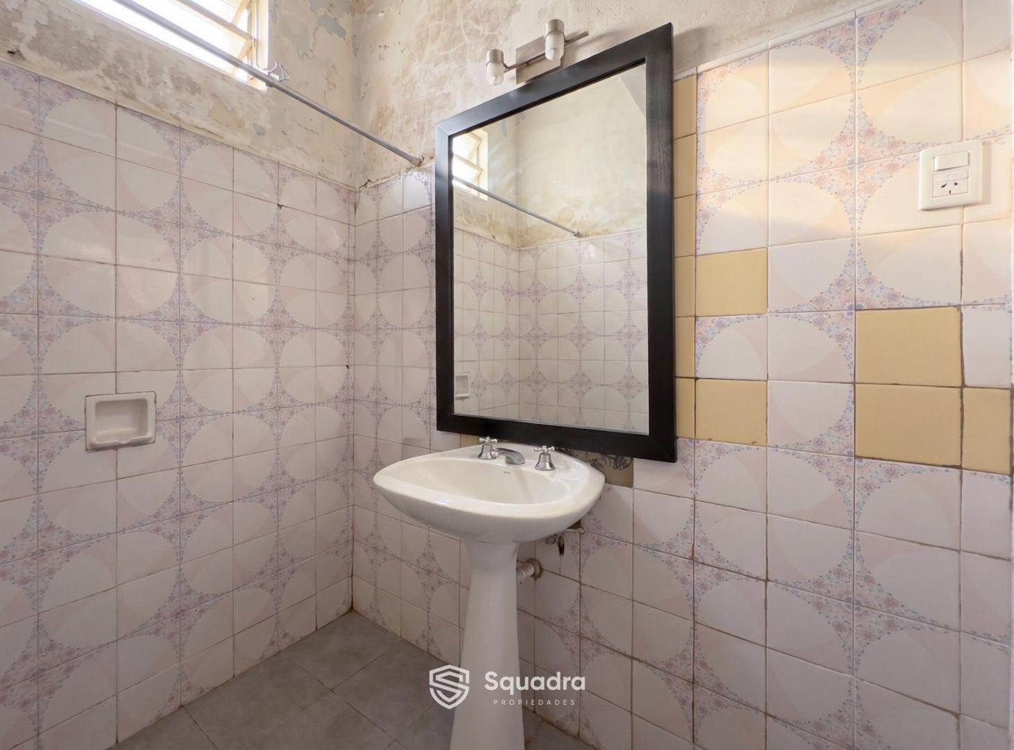 Foto de VENTA | PERMUTA - Casa de 1 dormitorios con patio y terraza. No PH, imagen 5