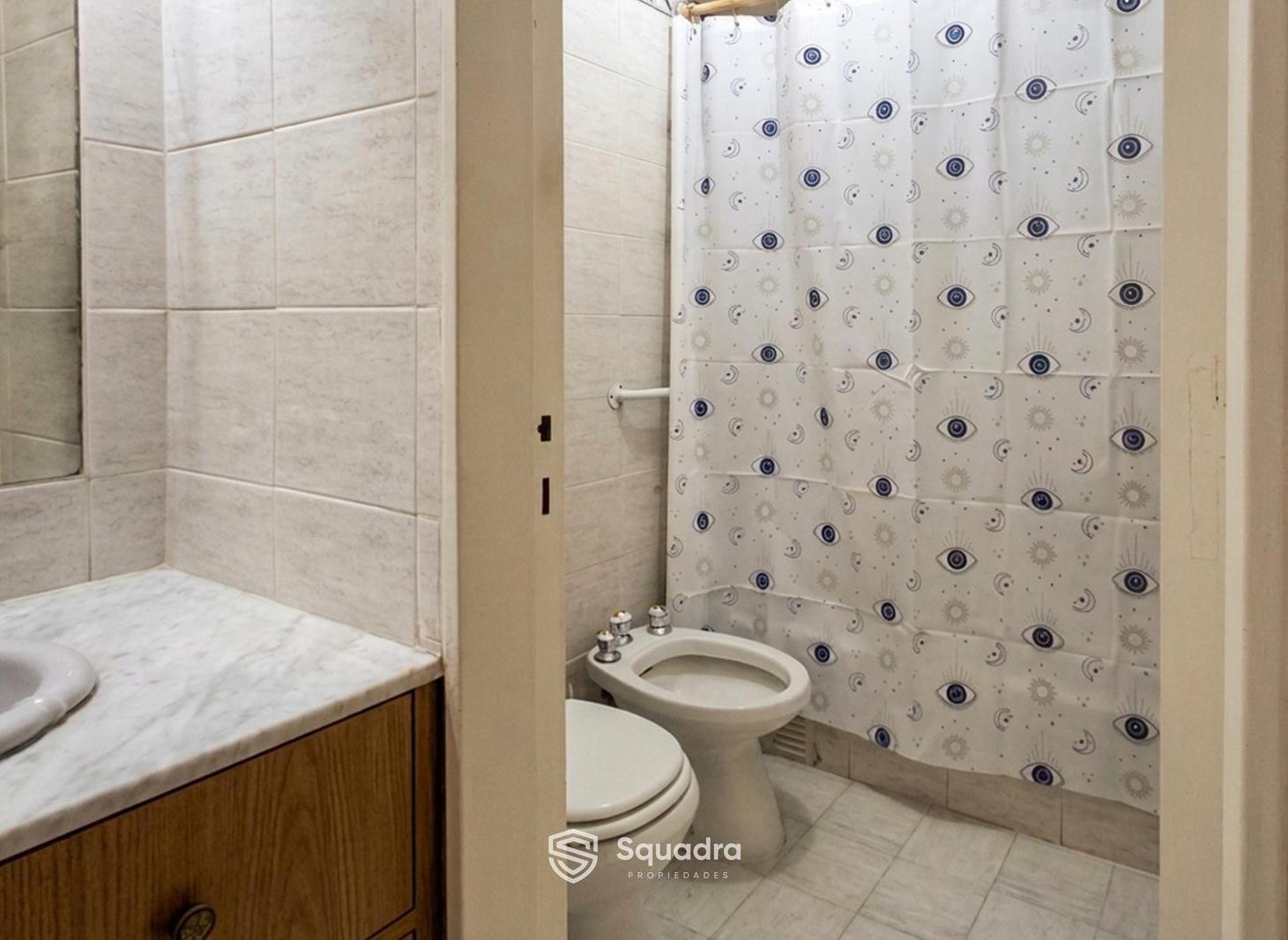 Foto de VENTA - Departamento 2 dormitorios con balcón - Macrocentro, Rosario., imagen 2