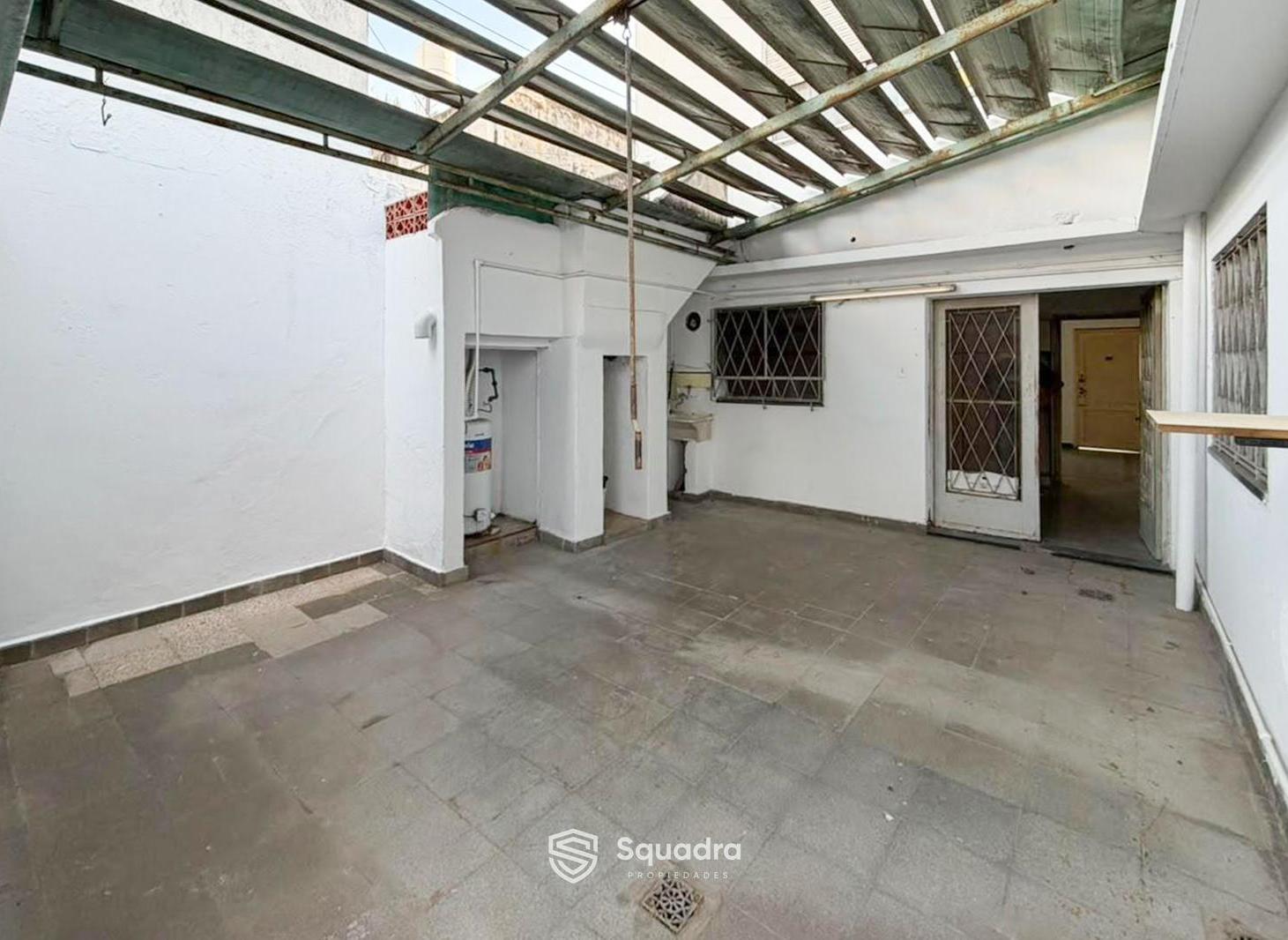 Foto de VENTA - Casa al frente de 2 Dormitorios, con cochera - Barrio Arroyito, imagen 4
