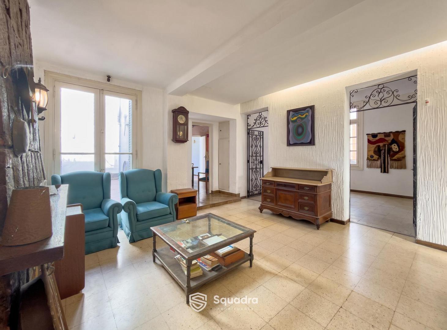 Foto de VENTA | PERMUTA - Casa 4 dormitorios cochera, patio y balcón, imagen 2