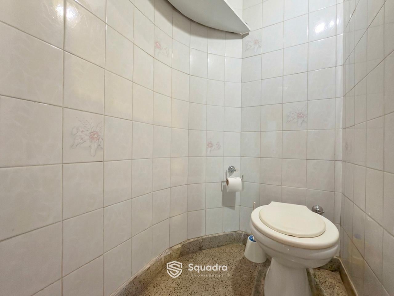 Foto de VENTA - Casa de Pasillo Única de 2 Dormitorios con Patios - Barrio, imagen 5