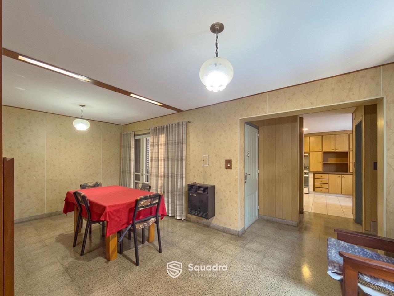 Foto de VENTA - Casa de Pasillo Única de 2 Dormitorios con Patios - Barrio, imagen 4